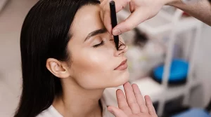 مزایا و معایب جراحی بینی: آیا این جراحی برای شما مناسب است؟